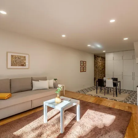 Apartment Yellow - Minho's Guest