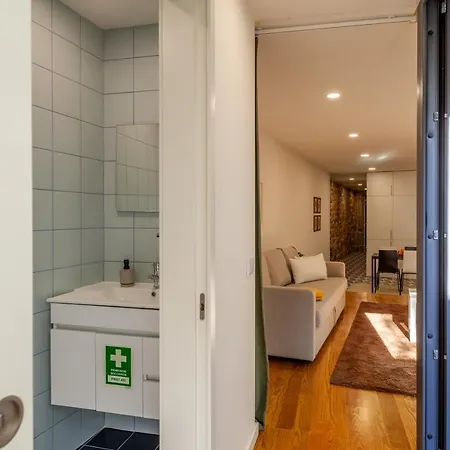 Yellow - Minho's Guest Apartment *